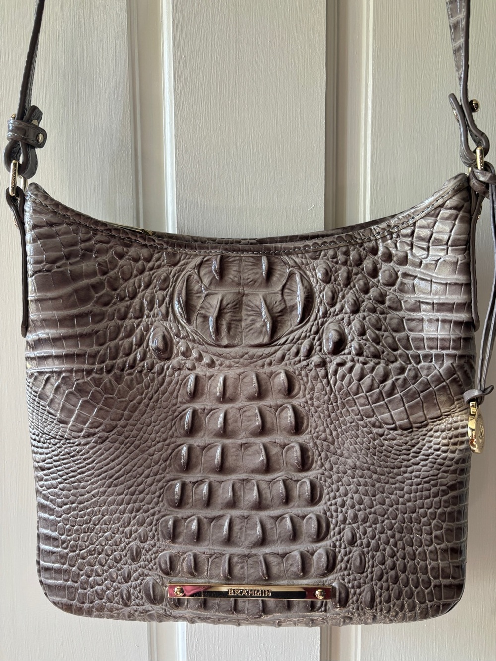 Brahmin Jody Melbourne Croc-Embossed Crossbody Bag in Dove Grey